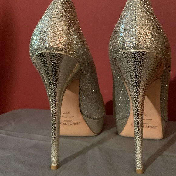 ABSOLUTELY GORGEOUS AUTHENTIC JIMMY CHOO, LONDON, GOLD SHIMMER material. - Picture 6 of 11